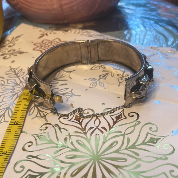 Old Flea Market silver locks down with chain and push button mechanism 48grams - Picture 4 of 10